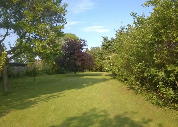 Waldow - Ulmenhof 5 *