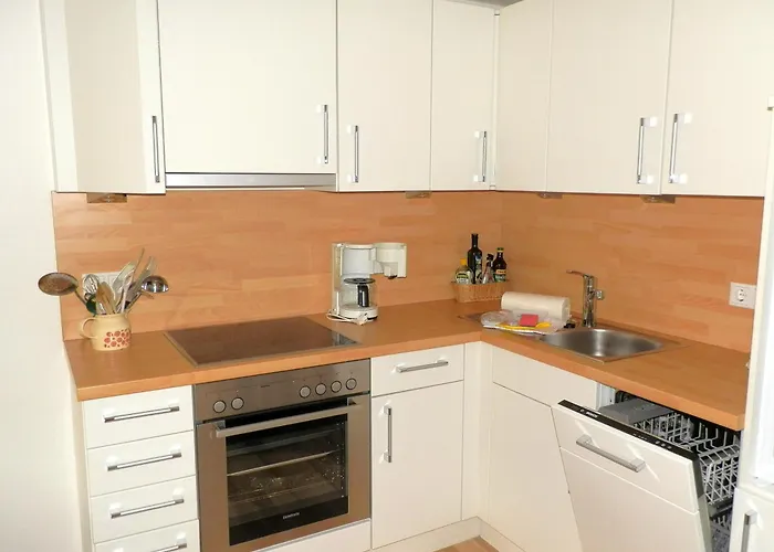 Waldow - Ulmenhof 5 *